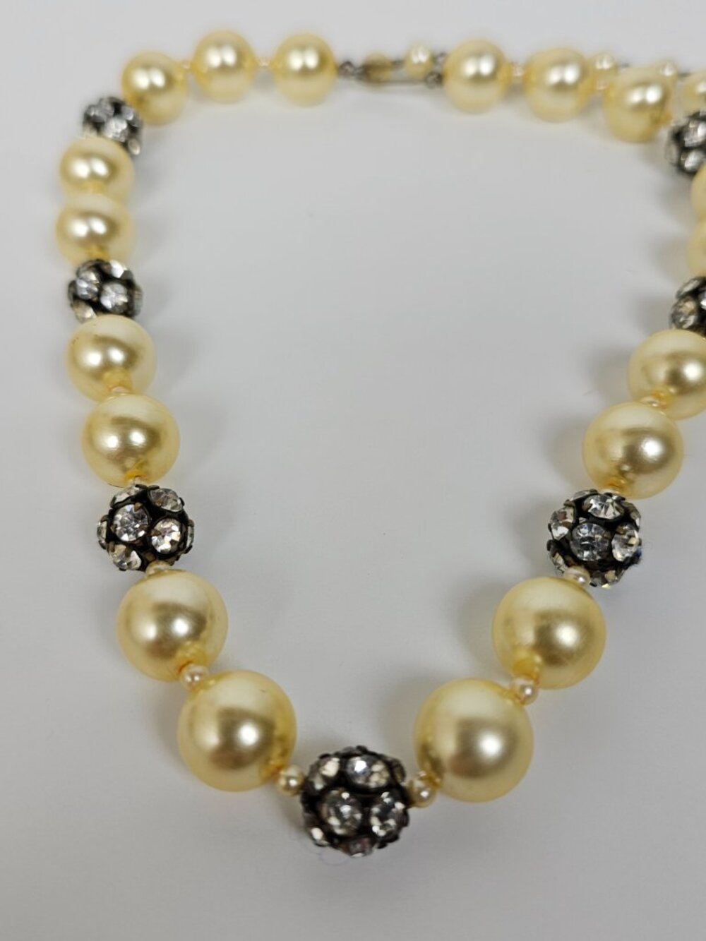 Vintage Yellow Faux Pearl Crystal Glass Bead Rhinestone Rondelle Choker Necklace - Picture 6 of 10